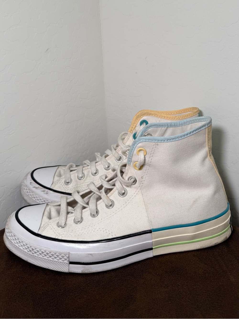 Converse Chuck Taylor All Star 70 Hi-
White Pack Chambray Blue-size W9